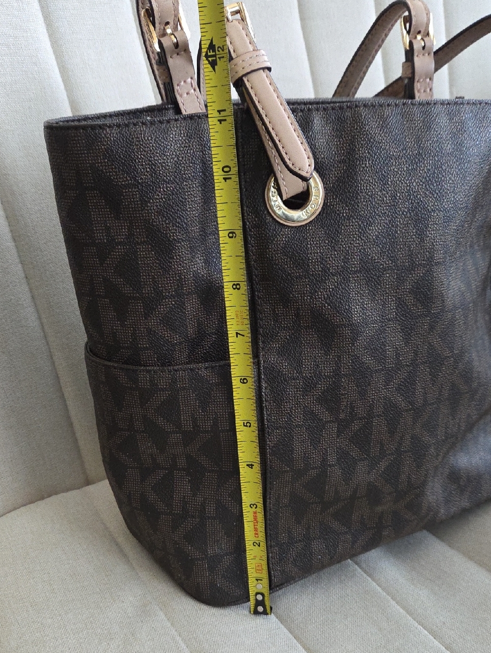 Michael Kors Jet Set East West Signature Monogram Tote Bag in Brown - Picture 16 of 17